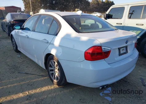 2007 BMW 328I z USA, uszkodzony, nr VIN WBAVA37577NL13711